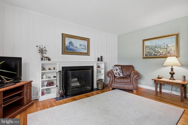 109 RODNEY CIR, Bryn Mawr, PA 19010