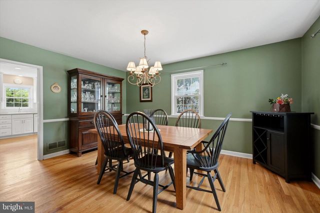 109 RODNEY CIR, Bryn Mawr, PA 19010