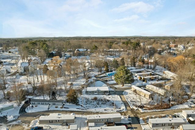 23 Dartmouth Circle, Newmarket, NH 03857