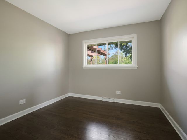 510 E Park Avenue, Elmhurst, IL 60126