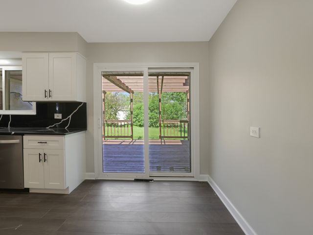 510 E Park Avenue, Elmhurst, IL 60126