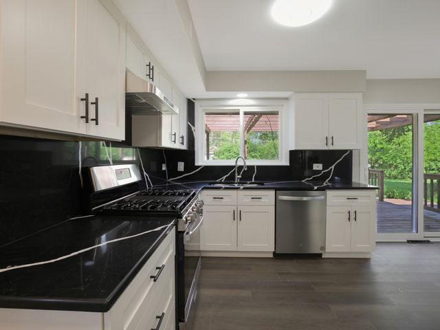 510 E Park Avenue, Elmhurst, IL 60126