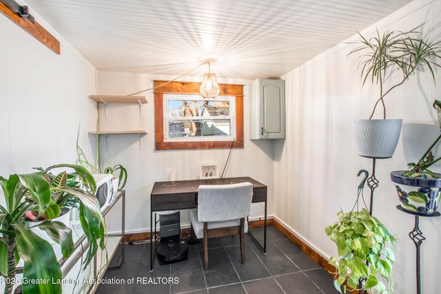 322 N Foster Avenue, Lansing, MI 48912