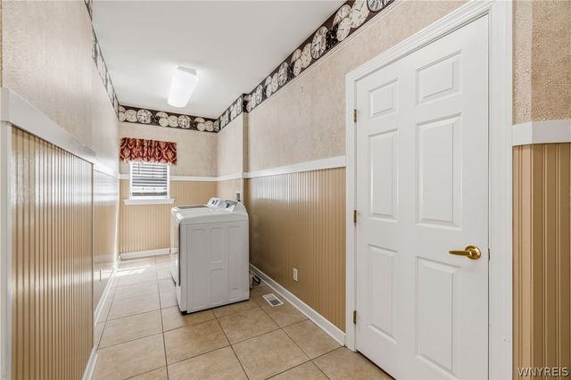 67 Breezewood Drive, Orchard Park, NY 14127