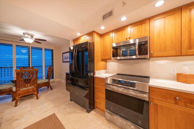 1660 GULF BOULEVARD 403, Clearwater Beach, FL 33767