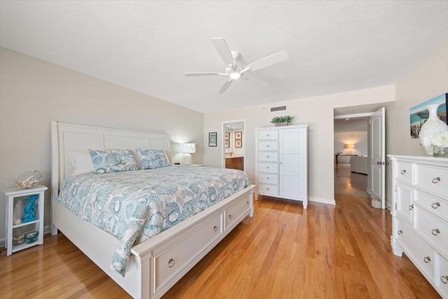 1660 GULF BOULEVARD 403, Clearwater Beach, FL 33767
