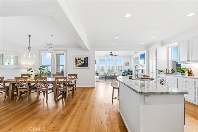 2239 Starlight Ln, Signal Hill, CA 90755