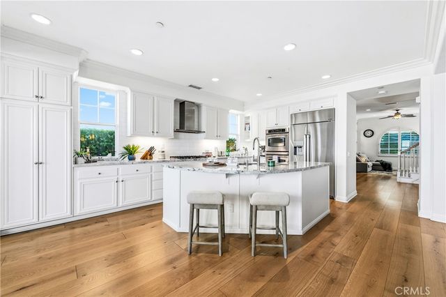 2239 Starlight Ln, Signal Hill, CA 90755