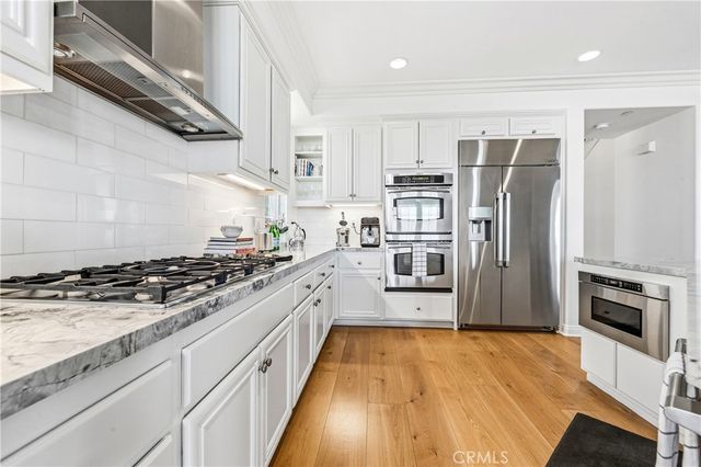 2239 Starlight Ln, Signal Hill, CA 90755