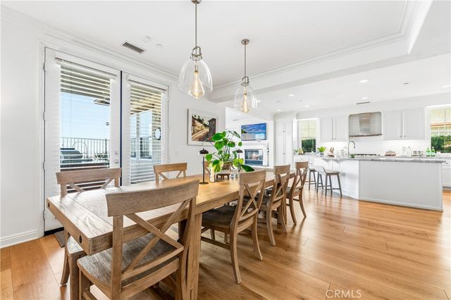 2239 Starlight Ln, Signal Hill, CA 90755