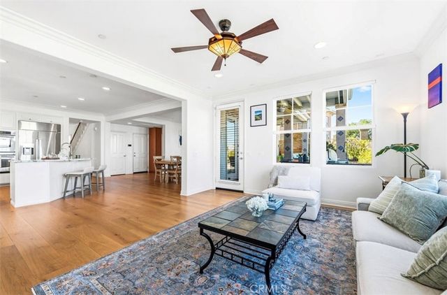 2239 Starlight Ln, Signal Hill, CA 90755