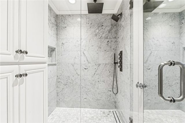 2239 Starlight Ln, Signal Hill, CA 90755