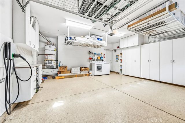 2239 Starlight Ln, Signal Hill, CA 90755