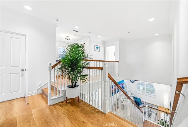 2239 Starlight Ln, Signal Hill, CA 90755