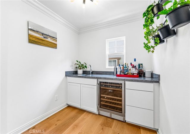 2239 Starlight Ln, Signal Hill, CA 90755