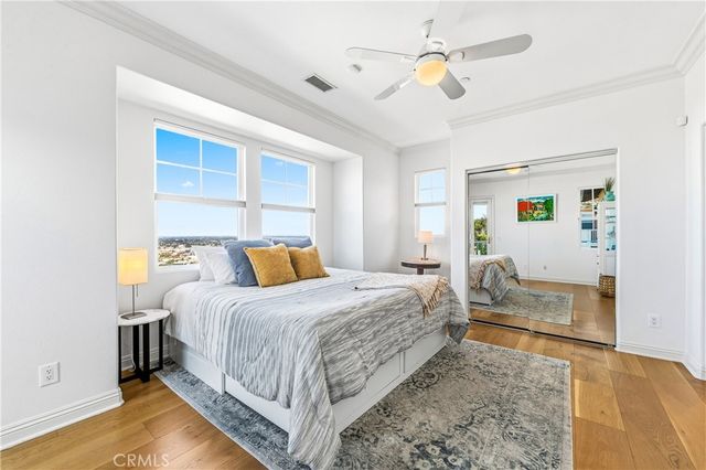 2239 Starlight Ln, Signal Hill, CA 90755