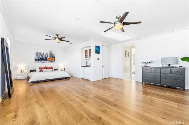 2239 Starlight Ln, Signal Hill, CA 90755