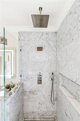 2239 Starlight Ln, Signal Hill, CA 90755