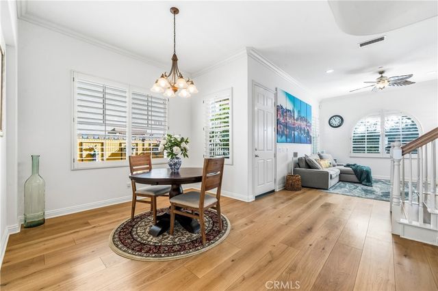 2239 Starlight Ln, Signal Hill, CA 90755