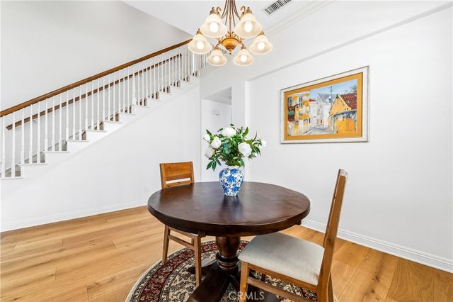 2239 Starlight Ln, Signal Hill, CA 90755