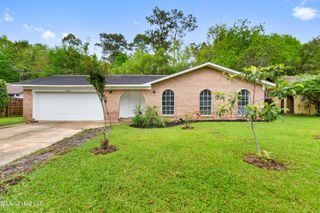 2820 Lawnwood Drive, Ocean Springs, MS 39564