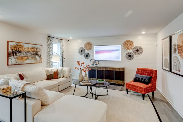 1792 Breton Avenue, North Aurora, IL 60542