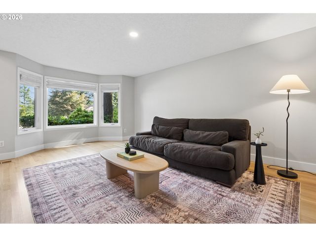 2861 RAWHIDE Ct, West Linn, OR 97068