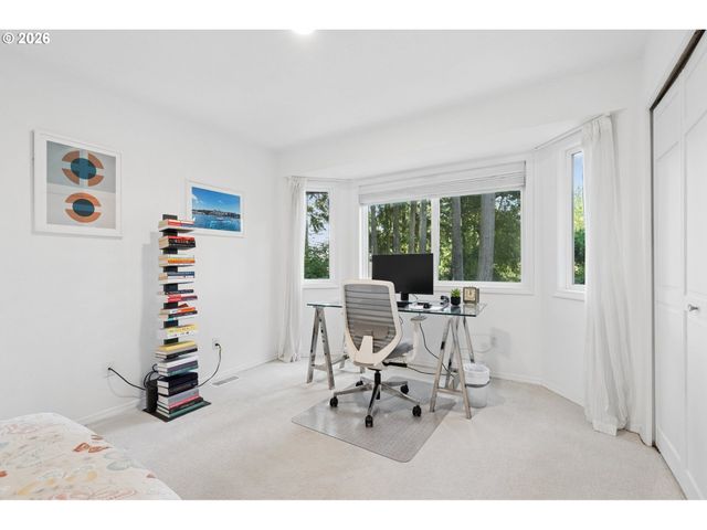 2861 RAWHIDE Ct, West Linn, OR 97068