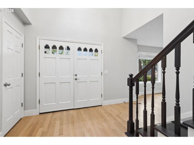 2861 RAWHIDE Ct, West Linn, OR 97068