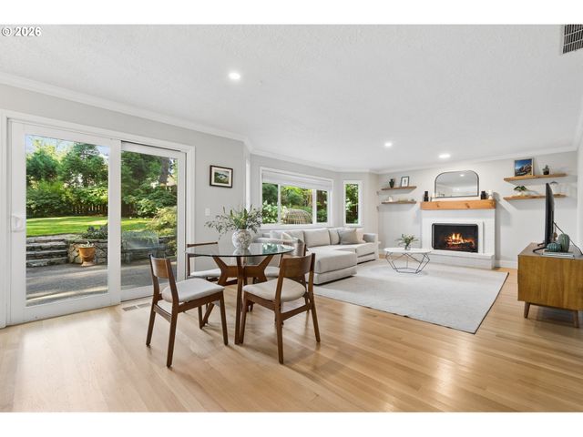 2861 RAWHIDE Ct, West Linn, OR 97068