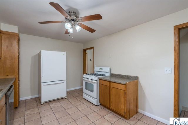 1511 Beaver Avenue, Mankato, MN 56001