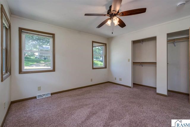 1511 Beaver Avenue, Mankato, MN 56001