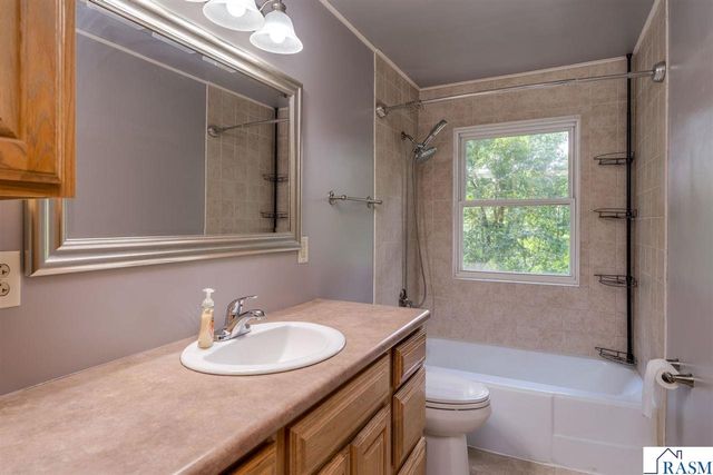 1511 Beaver Avenue, Mankato, MN 56001