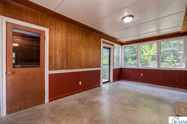 1511 Beaver Avenue, Mankato, MN 56001