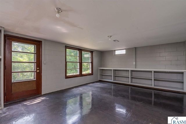 1511 Beaver Avenue, Mankato, MN 56001