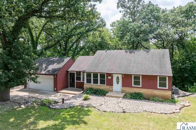 1511 Beaver Avenue, Mankato, MN 56001