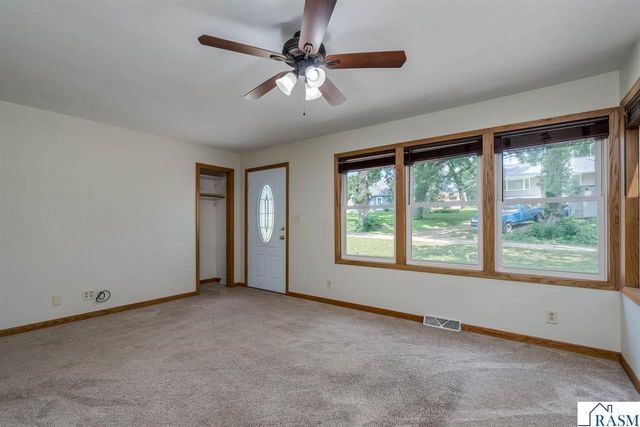 1511 Beaver Avenue, Mankato, MN 56001