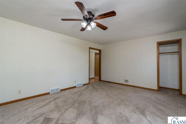 1511 Beaver Avenue, Mankato, MN 56001