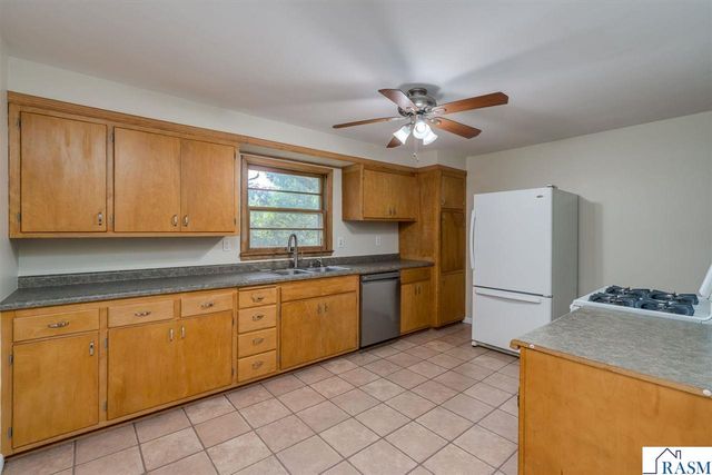 1511 Beaver Avenue, Mankato, MN 56001