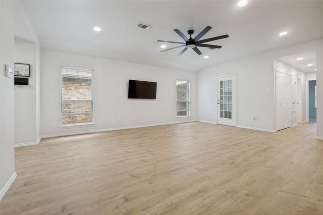 617 Alabaster Place, Cedar Hill, TX 75104