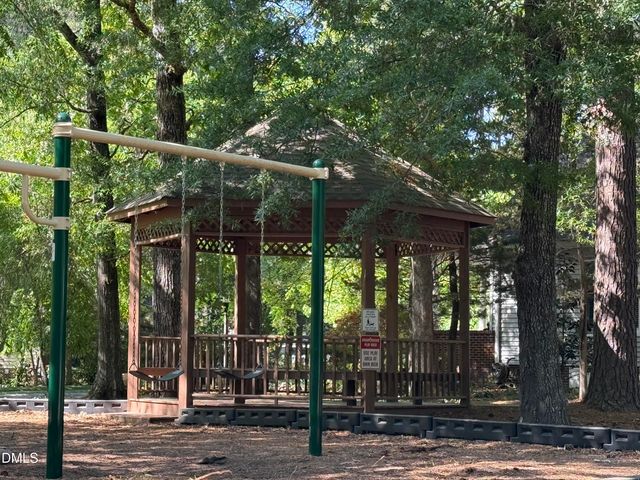 111 Woods Walk Court, Carrboro, NC 27510