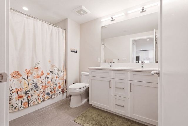 7 Beech St 219, Cambridge, MA 02140
