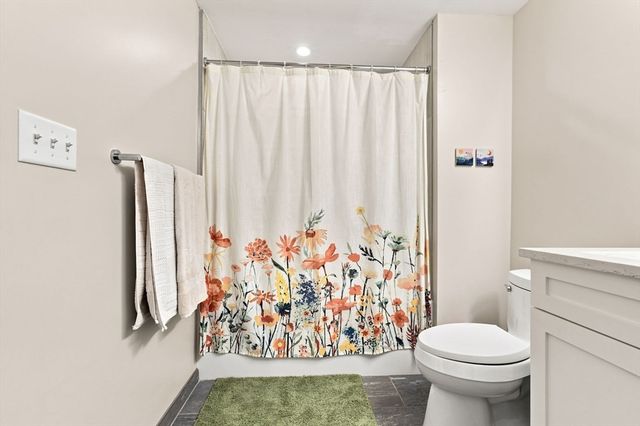 7 Beech St 219, Cambridge, MA 02140