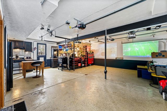 144 Winter Lane, Cortland, OH 44410