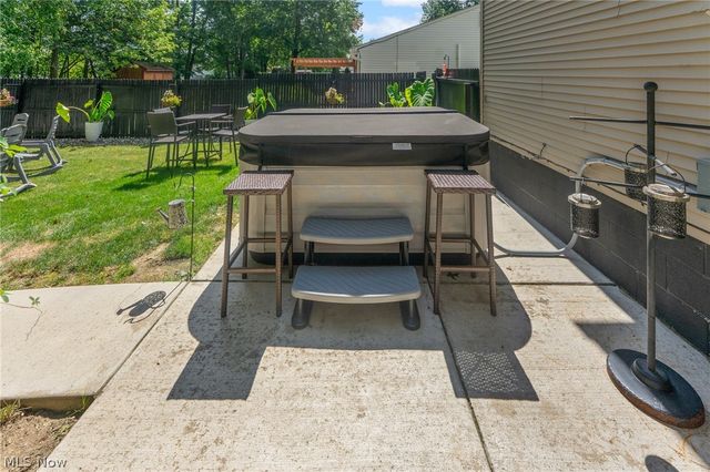 144 Winter Lane, Cortland, OH 44410