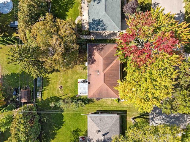 1575 FOREST GLEN DRIVE, Green Bay, WI 54304