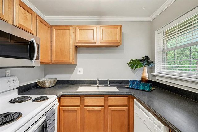 1647 Briarcliff NE Road 8, Atlanta, GA 30306