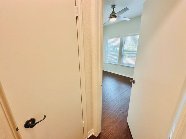 6301 Crumley LN, Austin, TX 78741