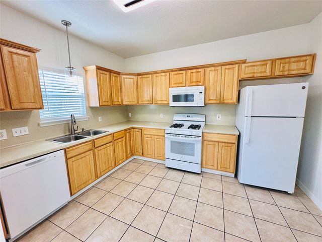 6301 Crumley LN, Austin, TX 78741