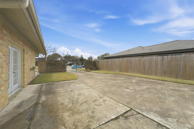 22106 Woodrose Drive, Katy, TX 77450